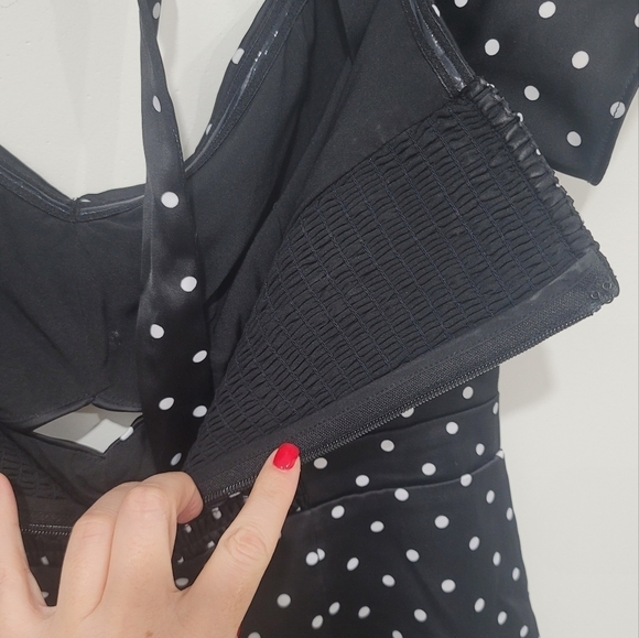 Guess Snug-fit polka dot dress - Picture 14 of 15